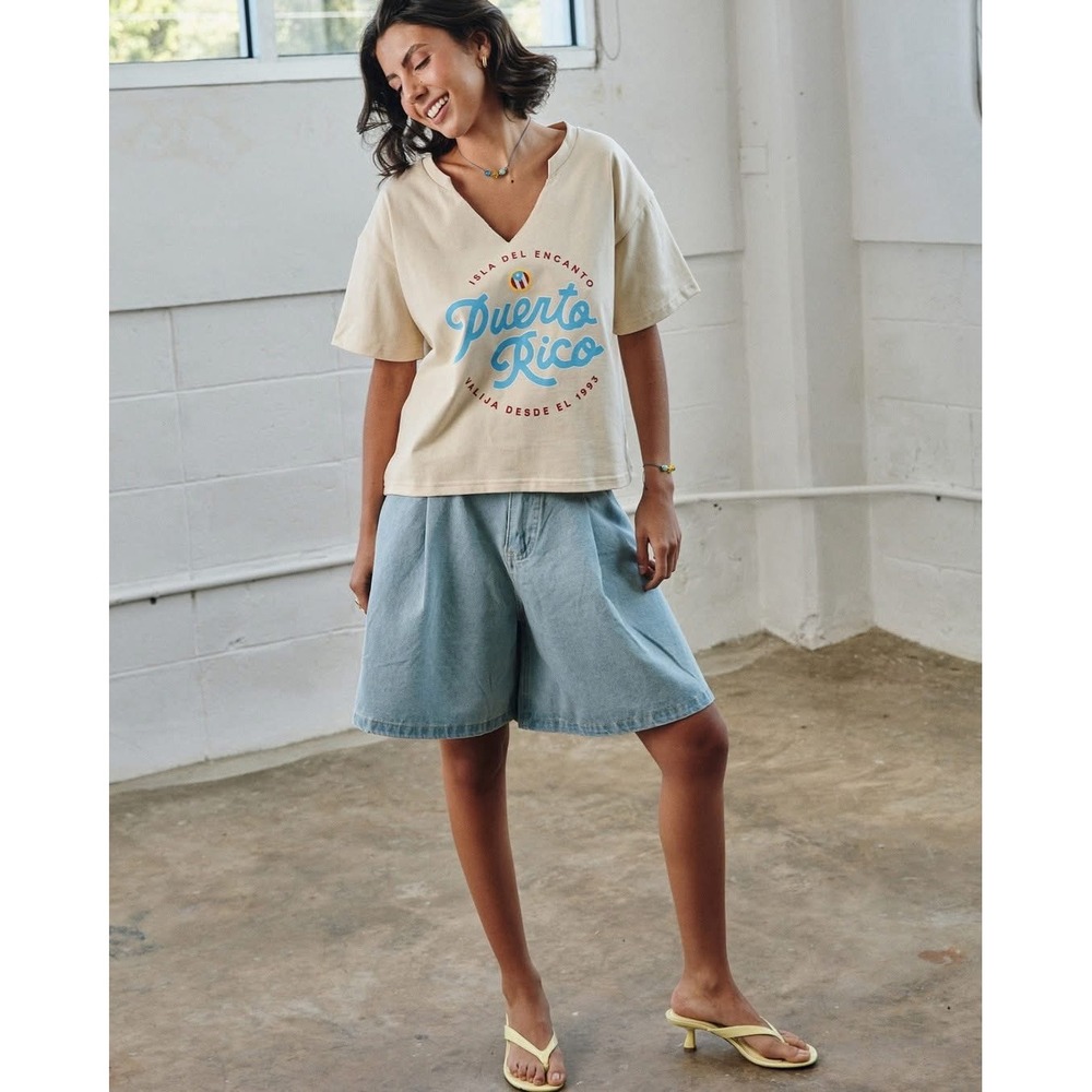 Valija Puerto Rico Graphic Tee Cream Notched V-Neck Short Sleeve Small